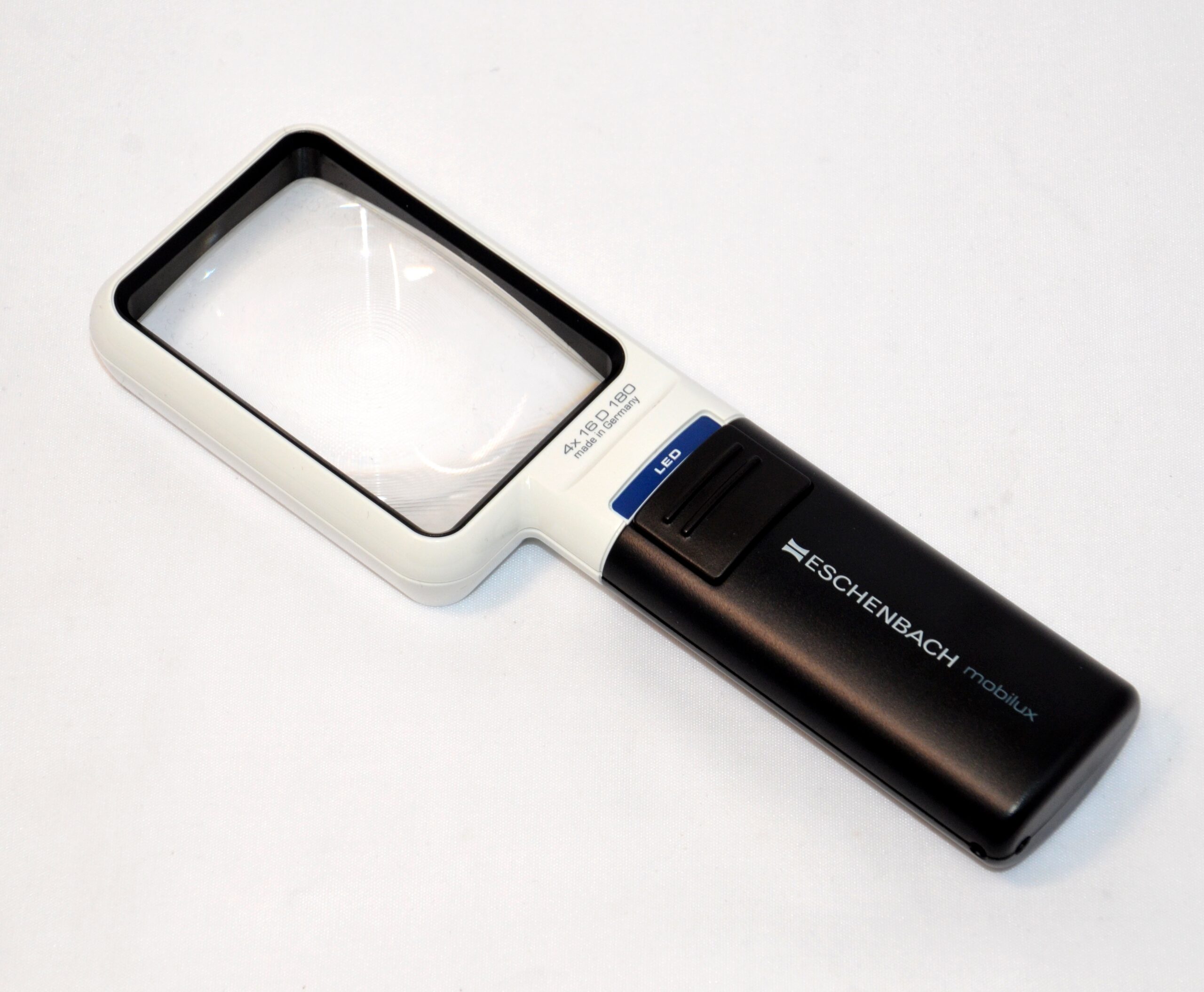 Mobilux håndholdt LED lup 4x / 16dpt - rektangulær linse